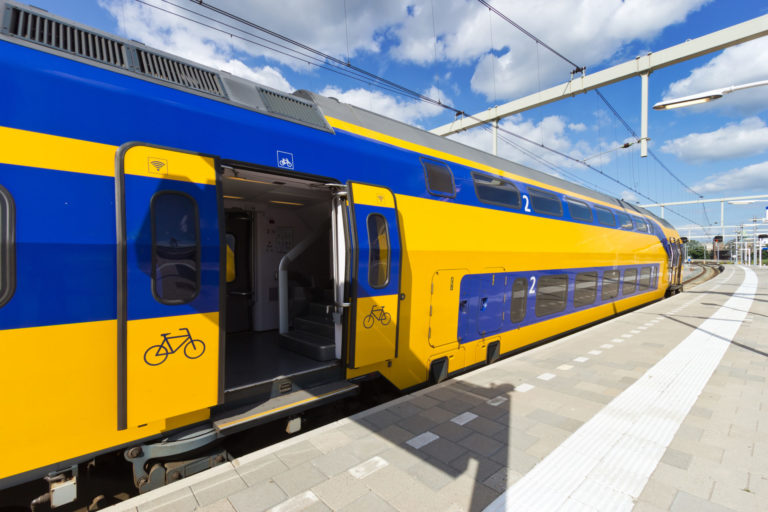 Treinreizigers met fiets